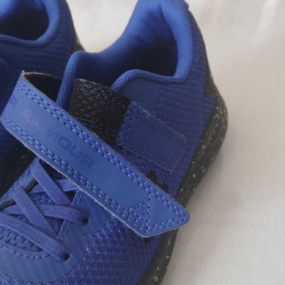Under Armour Kids Royal Blue Sneakers - Picture 6 of 6